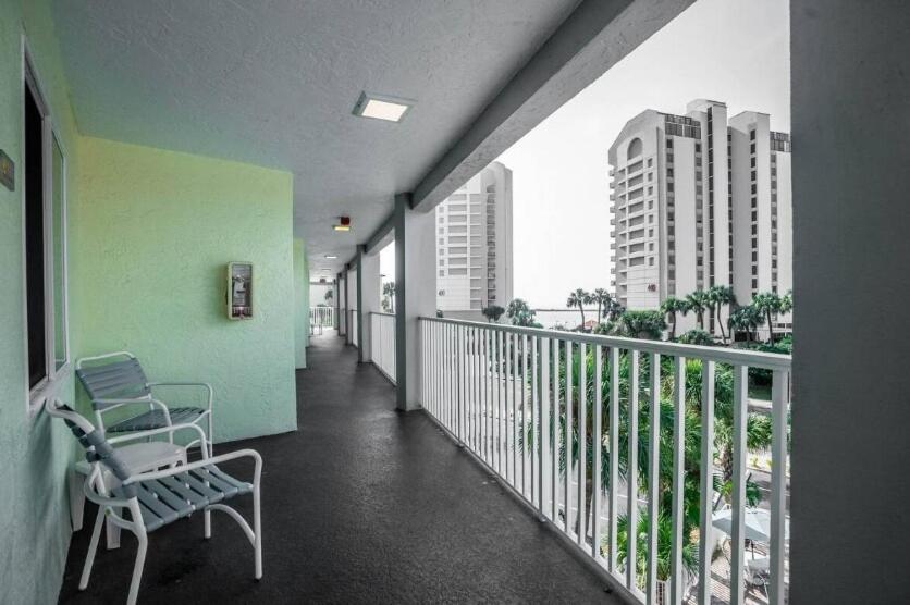 Ocean View Condo - Steps To Beach - Ace Location 클리어워터 비치 외부 사진